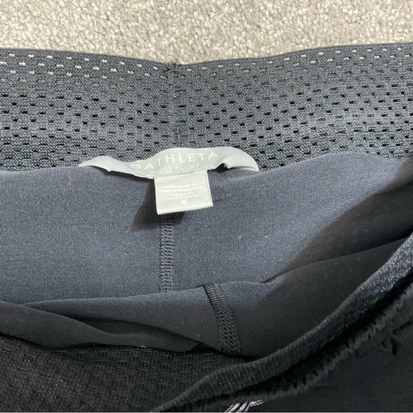 ATHLETA TREKKIE CREST 2 IN 1 SHORTIE Size 4 Black - Picture 8 of 8